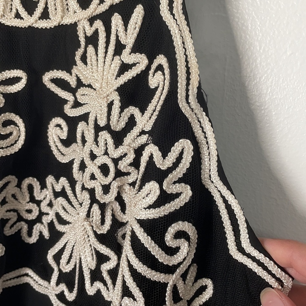 Jessica McClintock Gunne Sax Embroidered Black Halter Dress - Picture 5 of 10